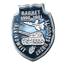 Très Beau Pin's OPERATION