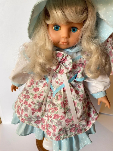 Poupée vintage blonde - poupée, yeux