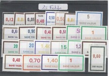 France Timbres Fictifs lot (1) de 25 timbres différents neufs
