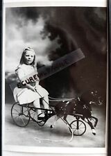 PHOTO PRESSE princesse JULIANA 6 ans tricycle cheval à pédales PAYS BAS Q54