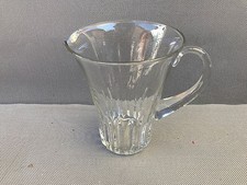 Ancien pichet à eau en verre ou cristal  art de la table 