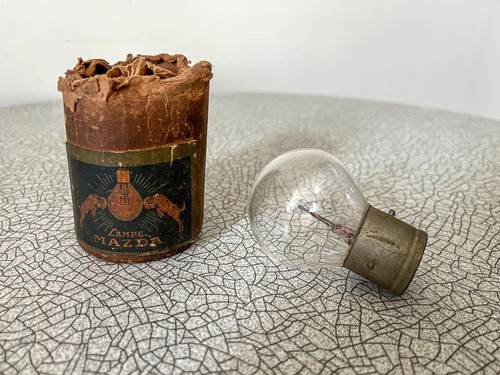 Ampoule ancienne marque - ancienne,