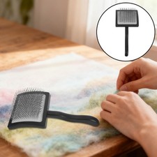  Brosse à carder la laine -