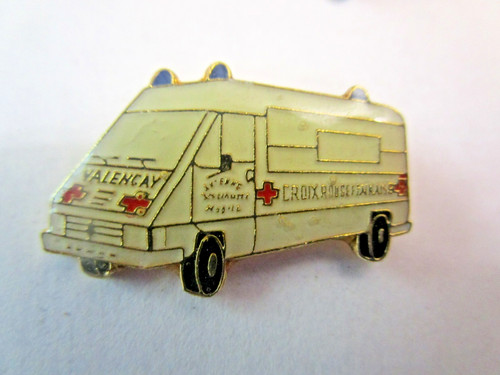 Pin croix rouge - ,