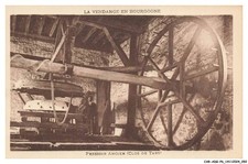CAR-ADGP6-0336-21 - LA VENDANGE EN BOURGOGNE - Pressoir Ancien