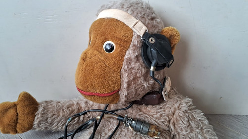 Ancien casque laryngophone