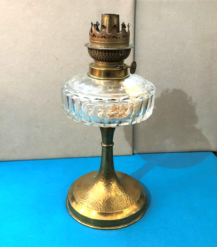 Old kerosene lamp cut - lamp, crystal