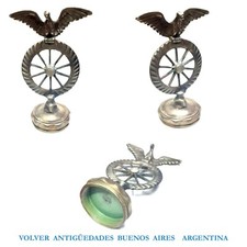 Insolite ancienne mascotte de