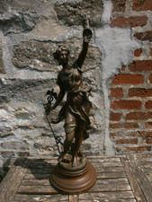 sculpture en régule , glorification du travail , par Louis Moreau