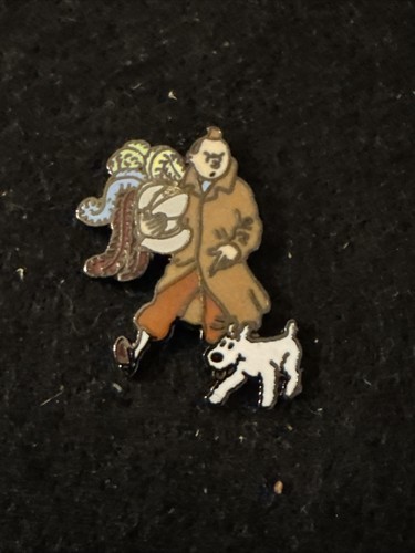 Pin tintin milou corner - milou,