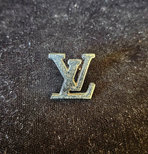 Louis vuitton pins - louis,