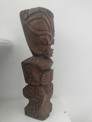 Statue sculpture tiki bois - en,