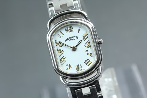 Presque comme neuve montre - neuve],