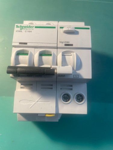 Schneider disjoncteur - schneider,