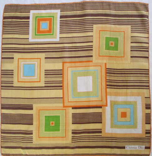 Foulard chrisitian dior - chrisitian,