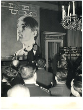 Italie, L'On. le Sarti  Tirage argentique  18x24  Circa 1967     