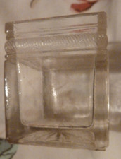 MOULIN A CAFÉ MURAL : RÉCEPTACLE EN VERRE (h : 5 cm, l : 4,3 cm, p: 4, 2 cm). 3