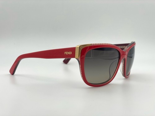 Nouvelles lunettes soleil - nouvelles, de