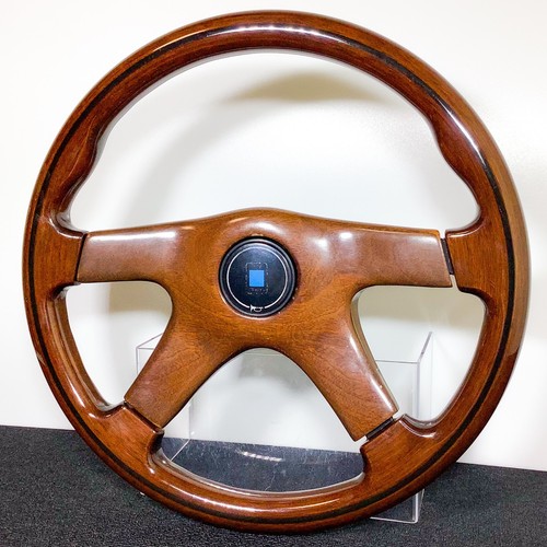 Volant bois nardi - bois, type