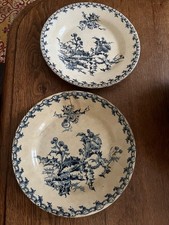 2 assiettes creuses modele