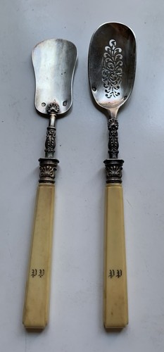 Ensemble pelles à - de,