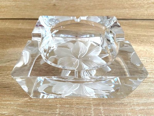 Gros cendrier cristal - cendrier,