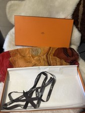 Foulard en soie Hermès - B40