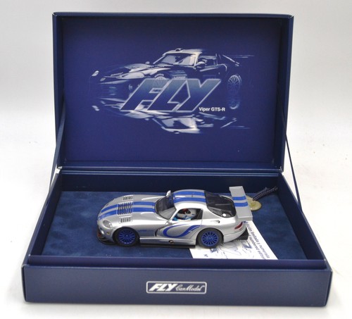 Slot car fly - car, viper