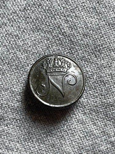 Bouton neapolitan - bouton, n