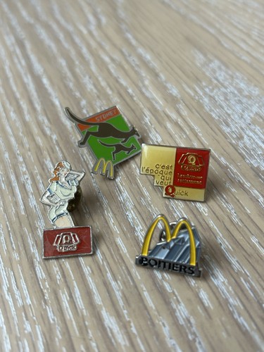 R421 lot pin - lot, pin's