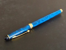 Stylo plume bleu marbré et