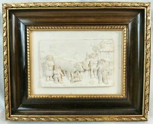 Bas relief sous cadre bois - bas,