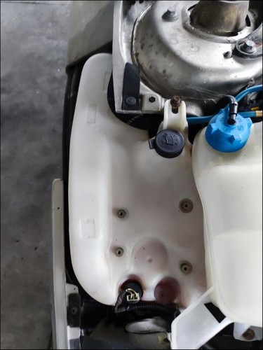 Vase lave glace fiat - de, coupe