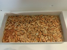Lot de briques et tuiles