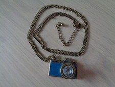 COLLIER PENDENTIF CAMERA