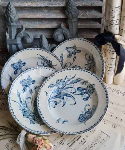 Anciennes assiettes creuses - assiettes,