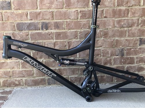 Pivot mach full suspension - 5.7,