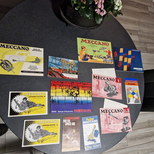 Meccano lot 12 catalogues - meccano,