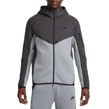 Nike Sweat à Capuche et Zip