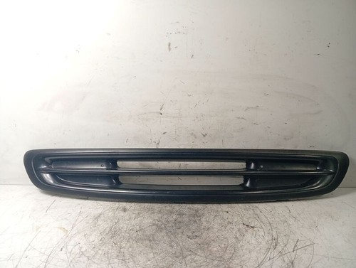0000914 grille gauche capot