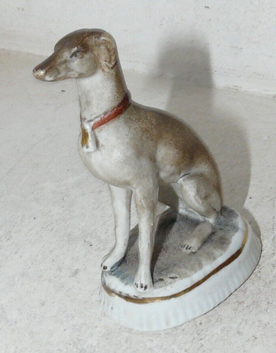 Chien assis figurine - chien,