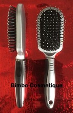 Brosse Plate Grise Coiffure Cheveux Brushing Soins Beauté Capillaire Long 23 cm