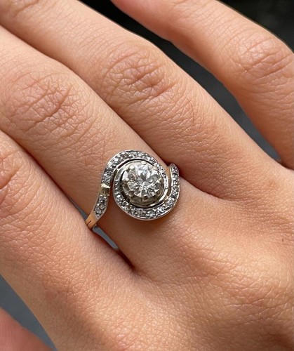 Bague tourbillon en or - "tourbillon",