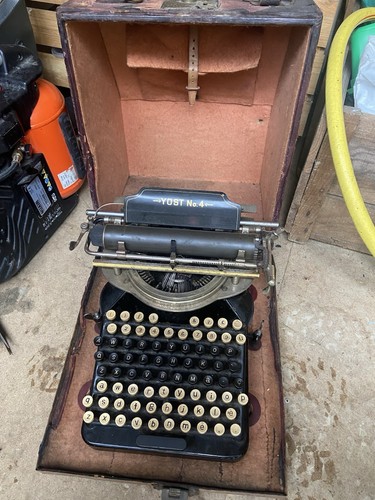 Yost machine à écrire - à,