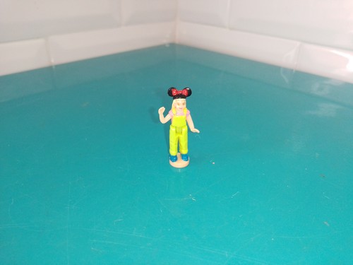 2303128 polly pocket figurine - pocket,
