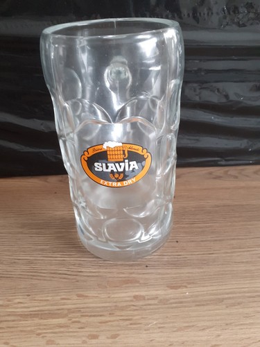 Une chope litre - une,