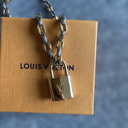Collier cadenas louis vuitton - cadenas,