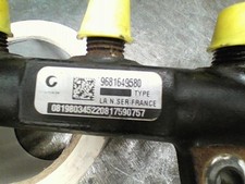 Rampe injection PEUGEOT 607 1570N5