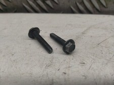 Tondeuse TORO - Briggs OHV 190cc 12VOHV 123602 - 2 vis de bobine 691061