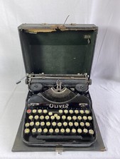 Machine à écrire De COLLECTION OLIVER Portable TYPEWRITER VINTAGE